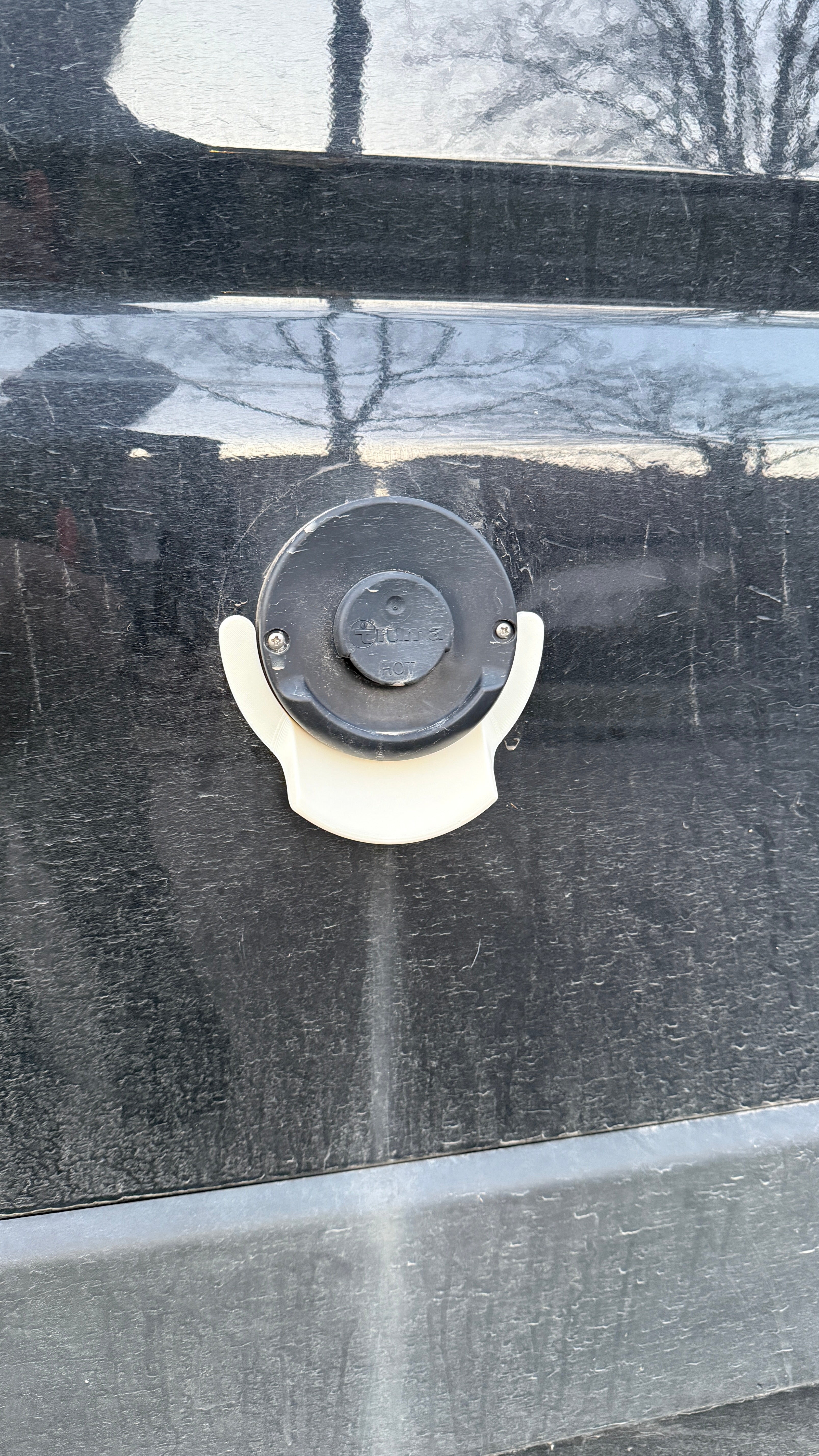 Magnetischer Kondenswasserablauf passend für Truma oder Alde Kamin | Kastenwagen und Campervan | Combi 4 6
