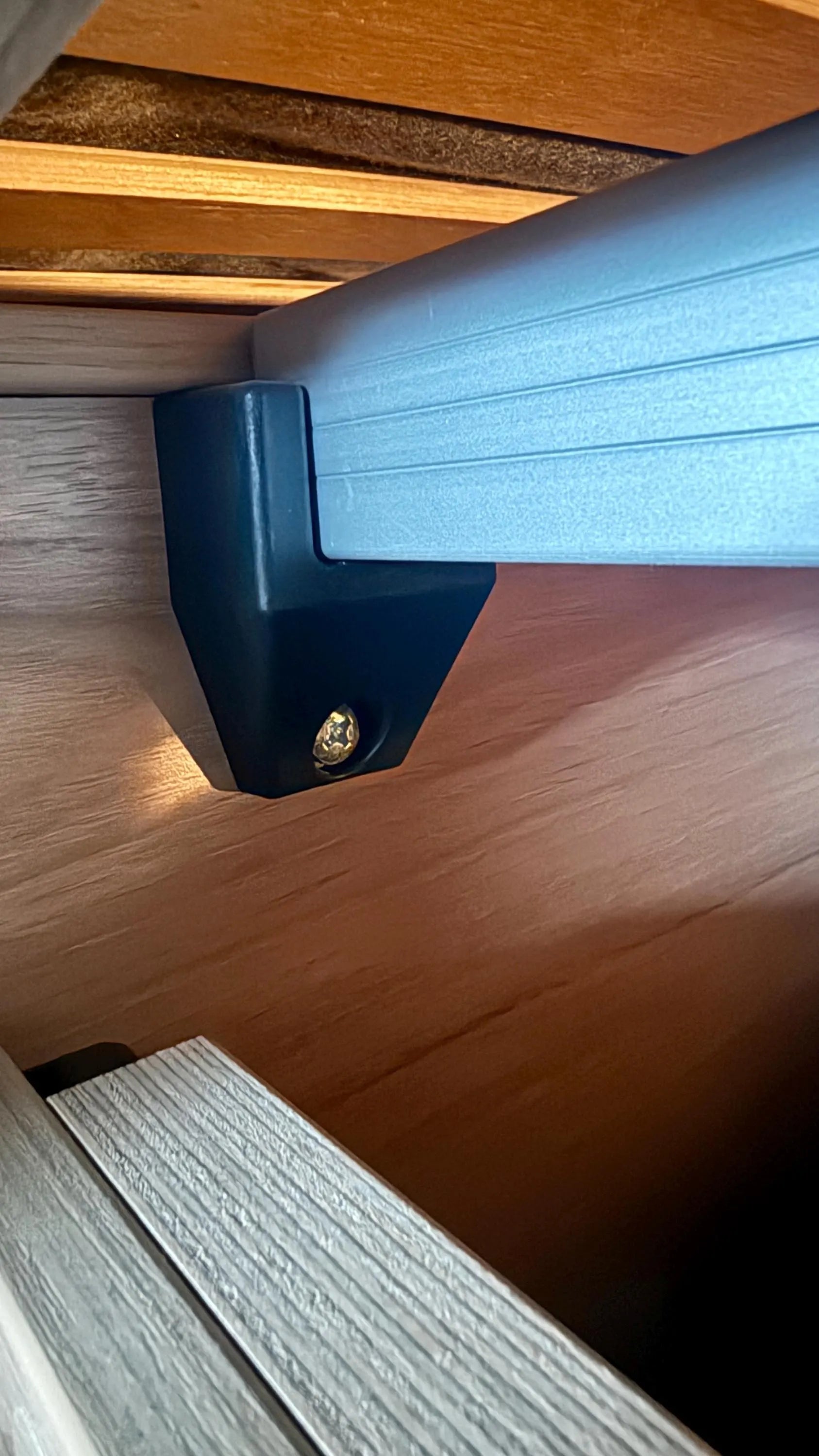 Betthalter für Aluprofil im Campervan – Aluprofilhalter für Wohnmobil Bettumbau passend für Pössl, Dethleffs, Crosscamp