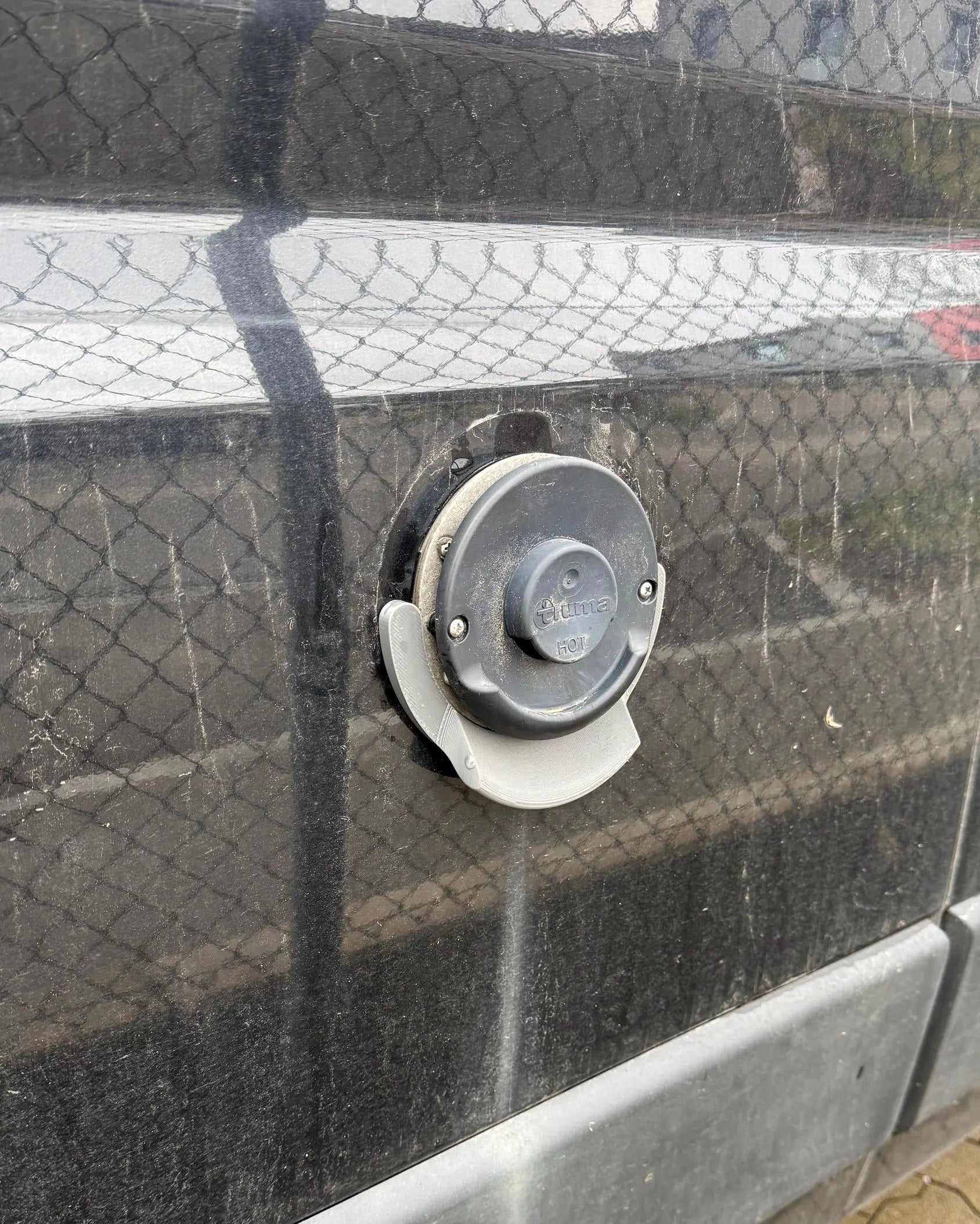 Magnetischer Kondenswasserablauf passend für Truma oder Alde Kamin | Kastenwagen und Campervan | Combi 4 6