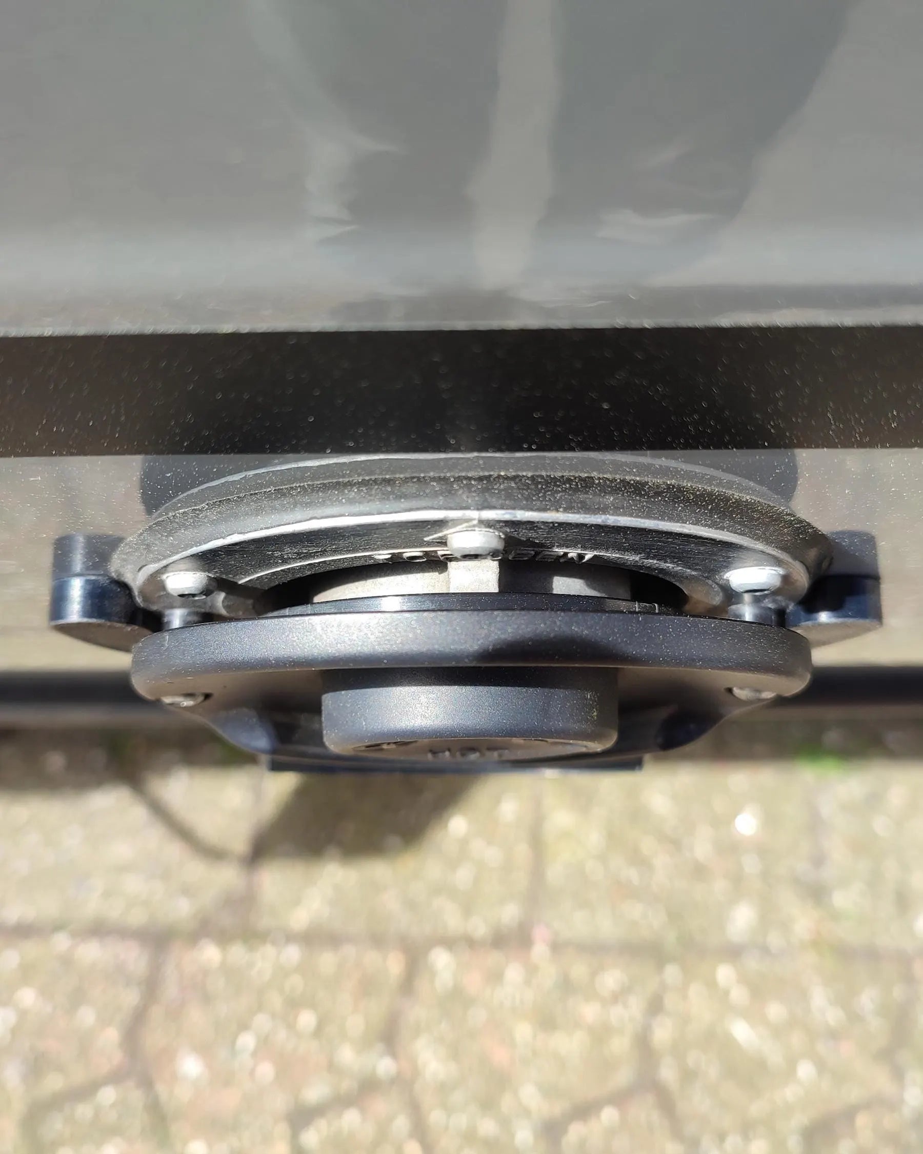 Magnetischer Kondenswasserablauf passend für Truma oder Alde Kamin | Kastenwagen und Campervan | Combi 4 6